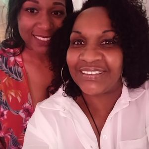 Meet your Posher, Joy